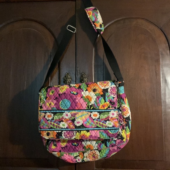 Like New! Vera Bradley Messenger Bag or Computer Bag - Picture 2 of 5